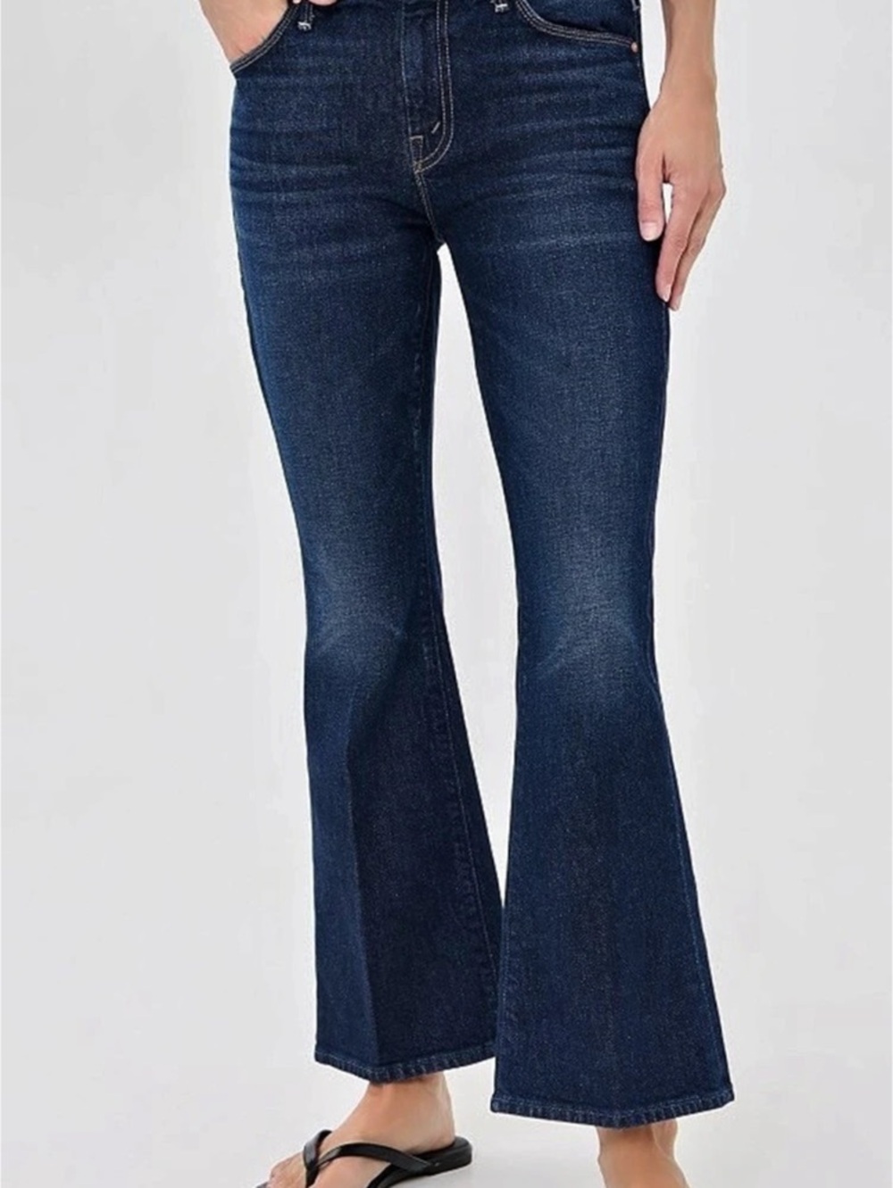 MOTHER Weekender Jeans - Picture 2 of 2